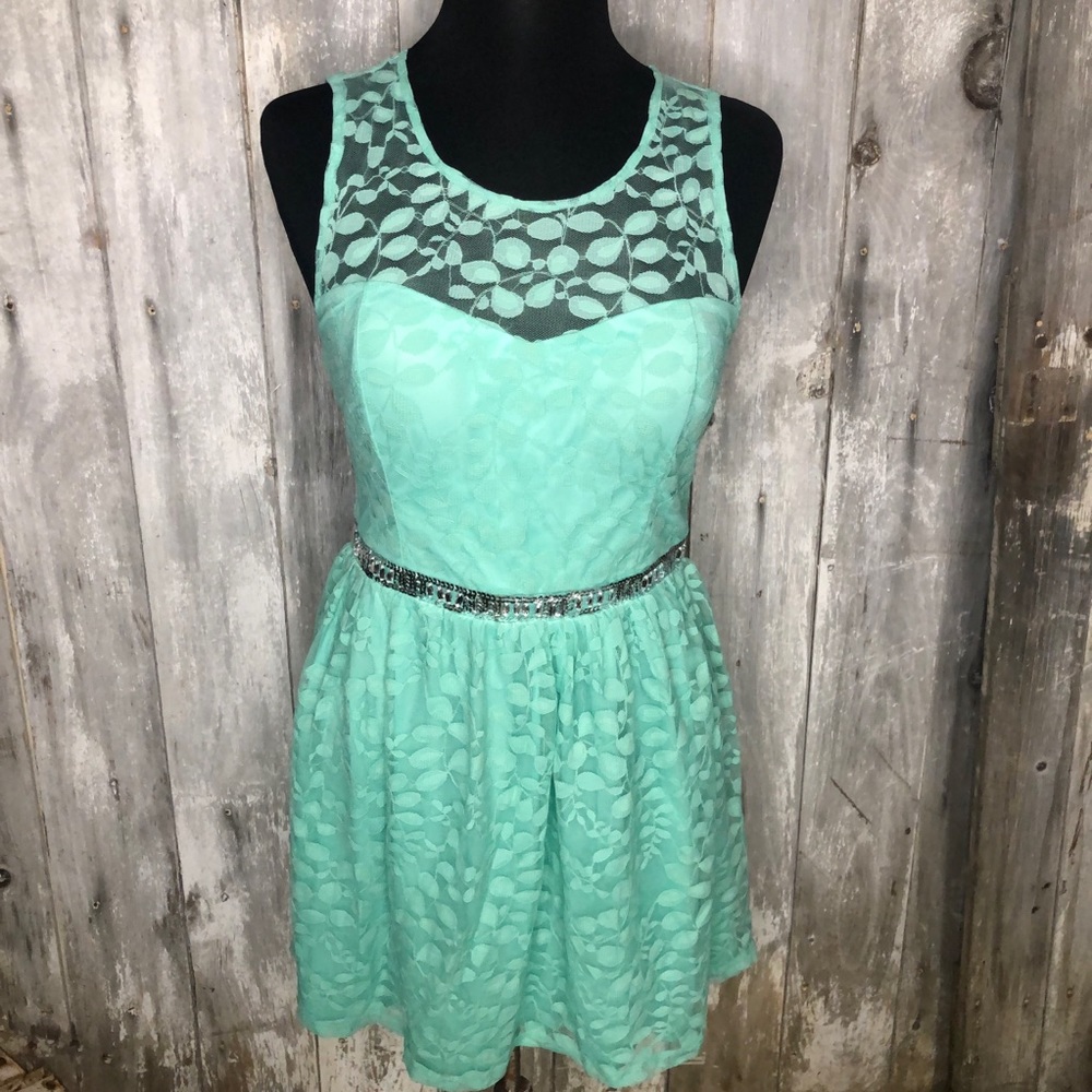 Short dress with organic lace overlay